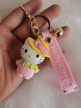Hello Kitty Baker keychain